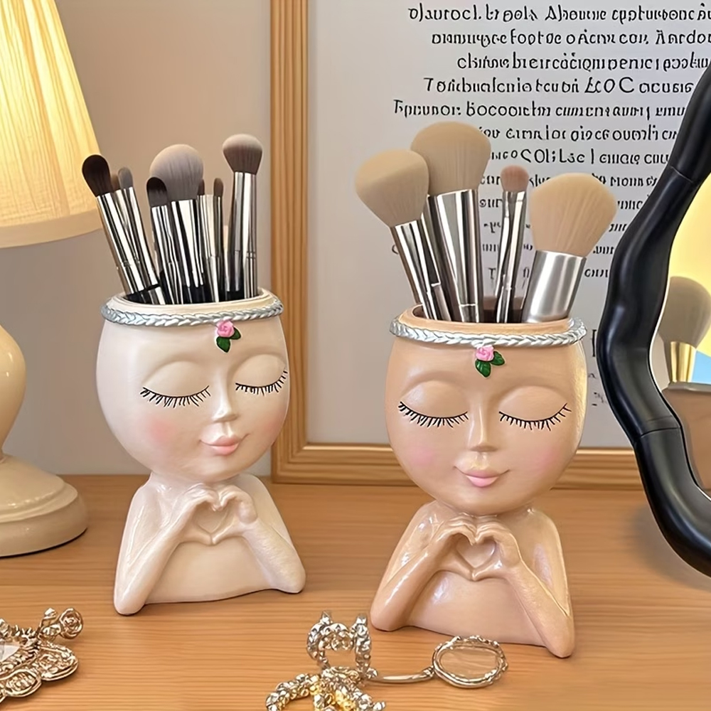 حامل فرش المكياج وفرش الحواجب  - مراجعة Luxury Skincare And Makeup Brands وسعره