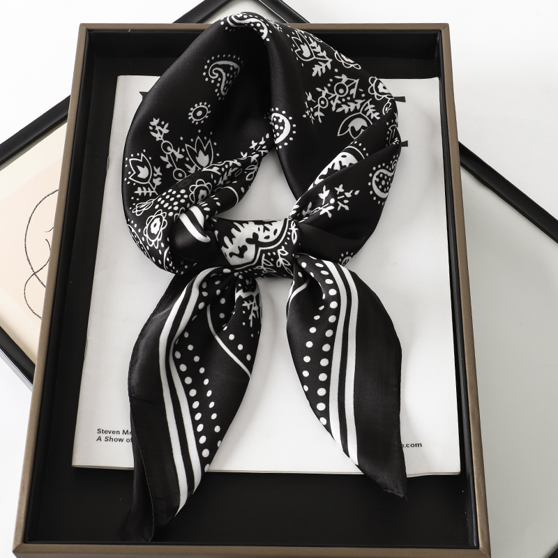 العلامة التجارية الفاخرة الحري - مراجعة Luxury Skincare Headband وسعره
