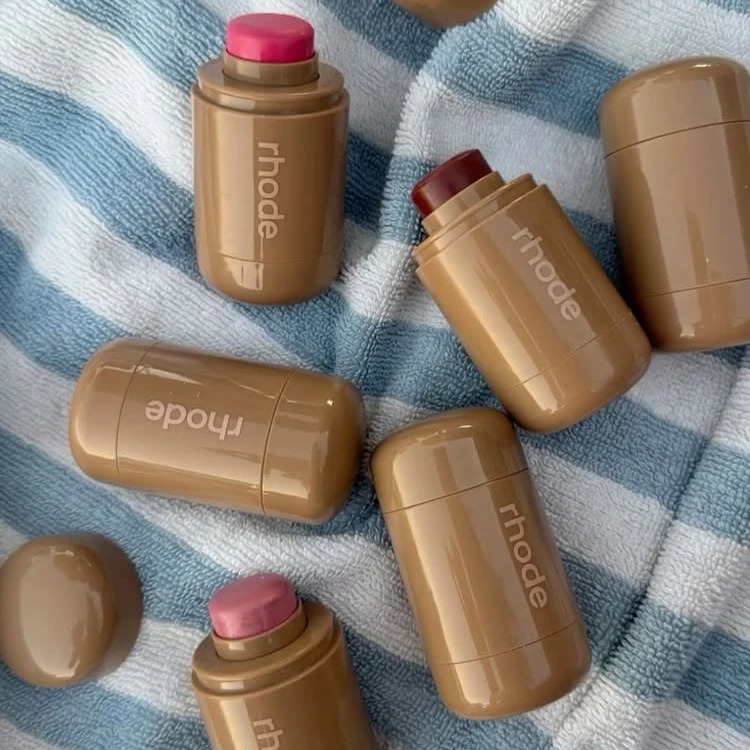 العلامة التجارية الفاخرة جيب أ - مراجعة Luxury Skincare And Makeup Brands وسعره