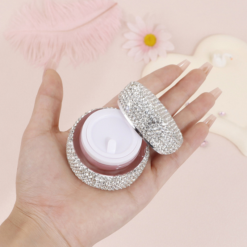 زجاجة كريم للعين فاخرة سعة 10  - مراجعة High Luxury Skincare وسعره