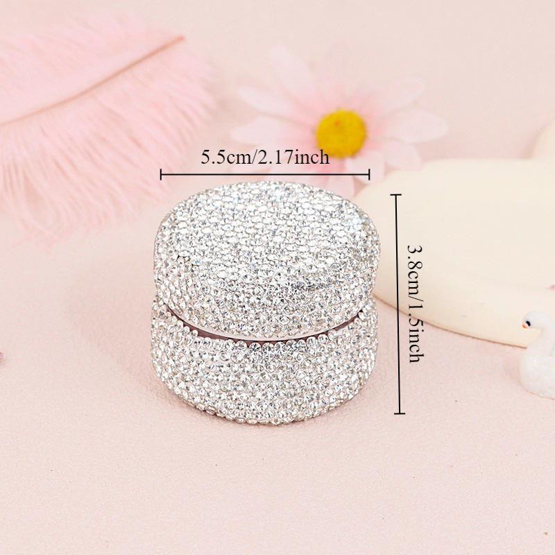 زجاجة كريم للعين فاخرة سعة 10  - مراجعة High Luxury Skincare وسعره